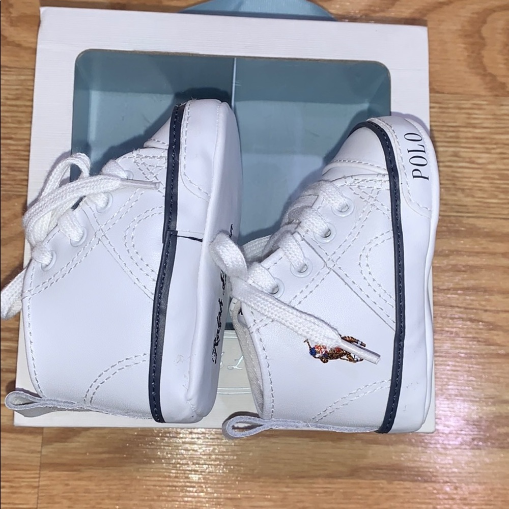 White Ralph Lauren crib sneakers - Picture 3 of 8